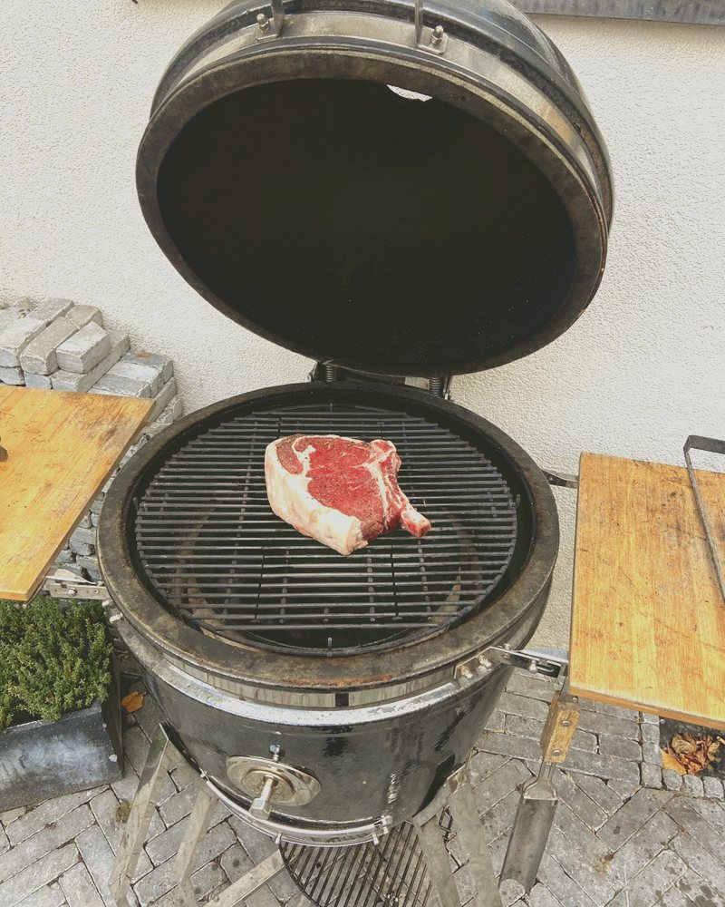 Entrecote klaar op de kamado