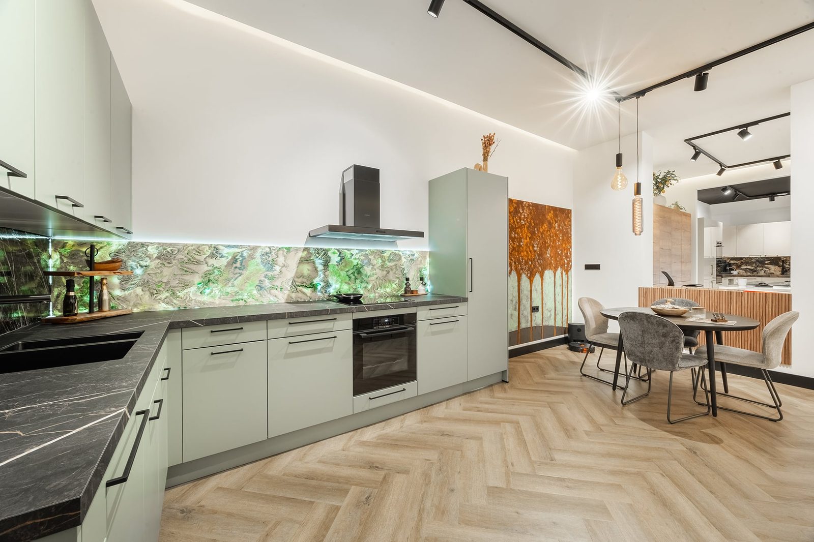 Moderne keuken in de showroom van Planet Keuken