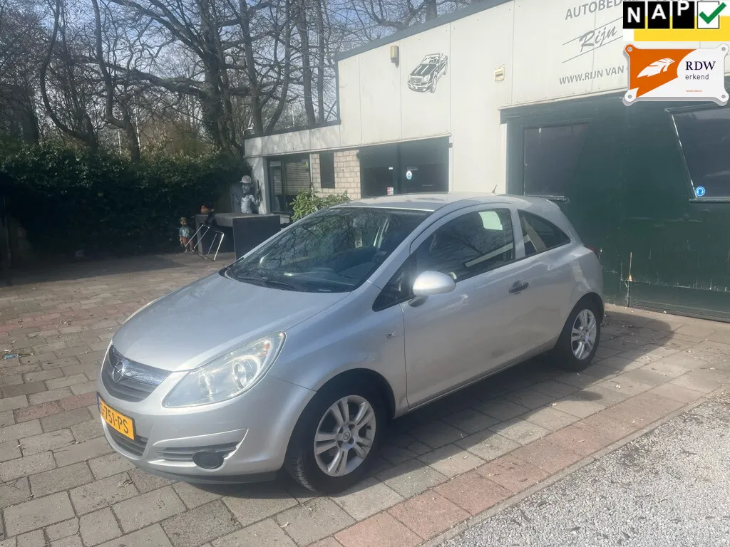 Opel Corsa 1.0-12V Business met airco uit 2009